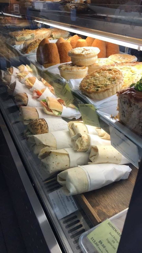 Quattro Formaggi Deli - Broome Tourism 0