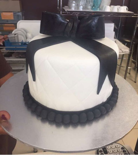 RE Artisian Patisserie - Broome Tourism 0