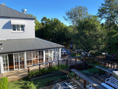 The Glasshouse And Bergin Lounge At Clouds Montville - Broome Tourism 1