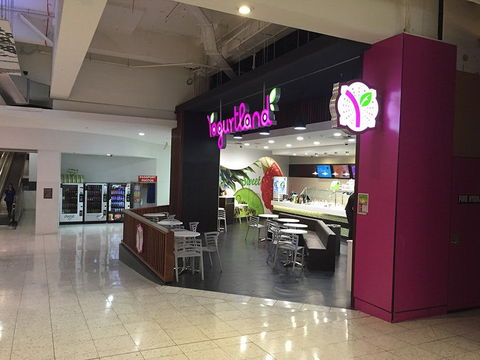 Yogurtland - Broome Tourism 0