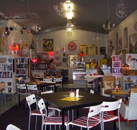 Noelene's Book Cafe - Broome Tourism