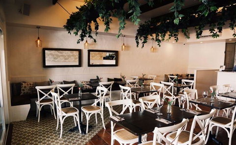 The Bach Eatery - Broome Tourism 6