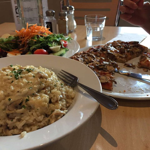 Eau Verte Cafe - Broome Tourism 0