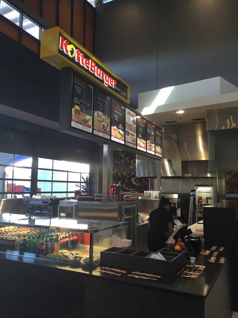 Kofte Burger - Helensvale - Broome Tourism 0