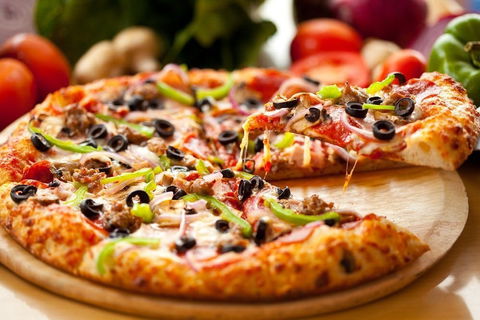 Pizza Hut - Elanora - Broome Tourism 0