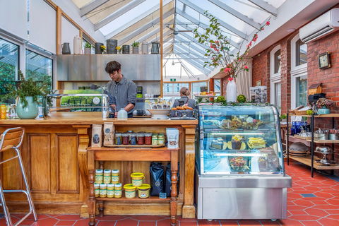 Cygnet Old Bank Cafe - Broome Tourism 1
