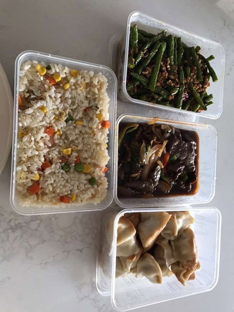 Zakis Fish & Grill - Broome Tourism 0