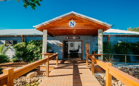 Northerlies Beach Bar And Grill - Broome Tourism 0