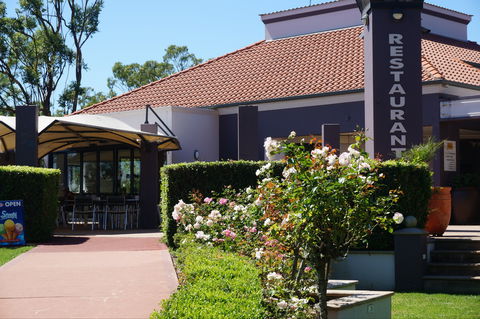 Picnic Point Cafe And Restaurant - Broome Tourism 1