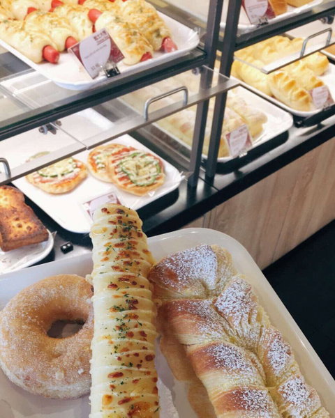 85 Degrees Bakery & Cafe - Cabramatta - Broome Tourism 0