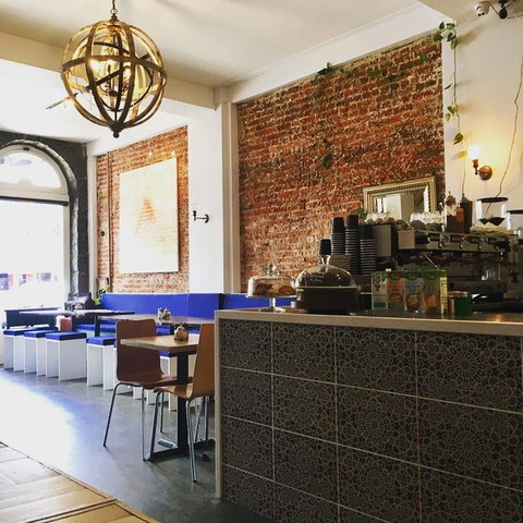 Nancy's Of The Valley - Broome Tourism 0