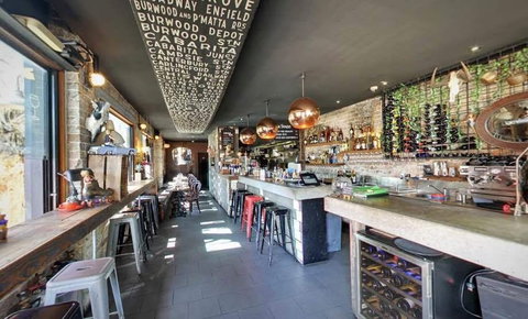 Corner Bar - Broome Tourism 0