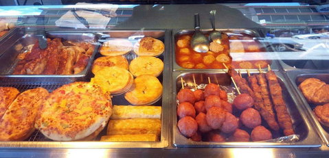 Vinata's Hot Bread - Broome Tourism 0