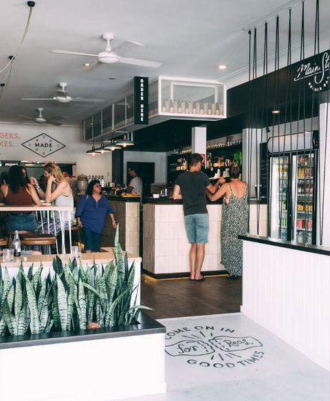 Izzy's Restaurant - Broome Tourism 4