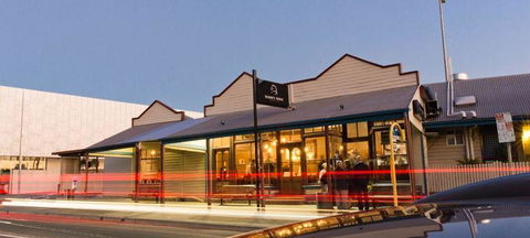 Wooden Horse Restaurant & Bar - Broome Tourism 3