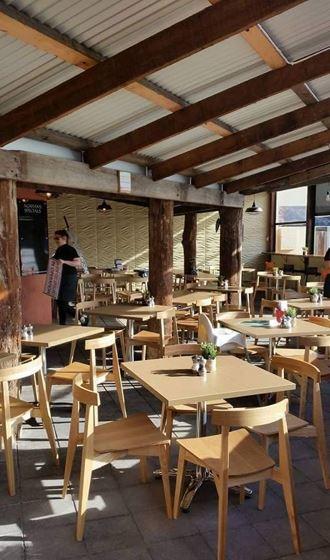 Agatha's Licensed Cafe - Broome Tourism 6
