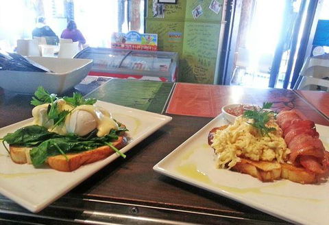 Agatha's Licensed Cafe - Broome Tourism 7