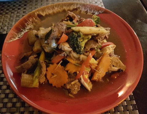 Thai Jarern - Broome Tourism 0