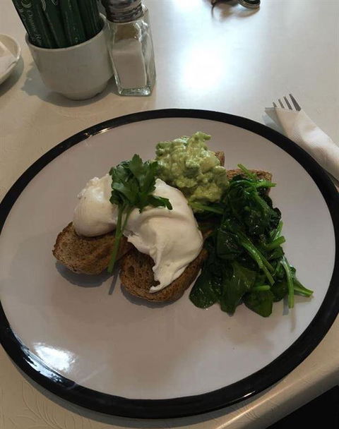 Warrandyte Cafe - Broome Tourism 9