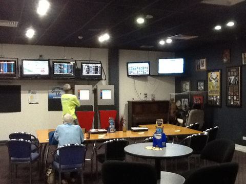 Tennant Creek Memorial Club - Broome Tourism 4