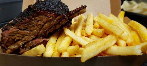 Burnt Ends BBQ - Broome Tourism 3