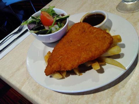 Airport Tavern - Broome Tourism 5