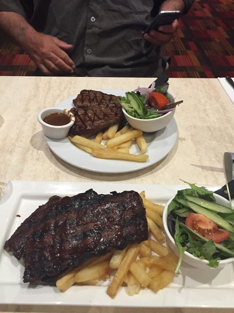 Airport Tavern - Broome Tourism 14