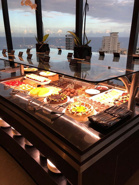Four Winds 360º Revolving Restaurant - Broome Tourism 4