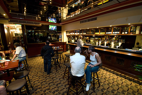The Coach & Horses Hotel - Broome Tourism 3