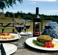 Sutton Forest Inn - Broome Tourism