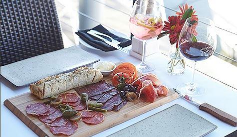 Black Angus Bar & Grill - Broome Tourism 6