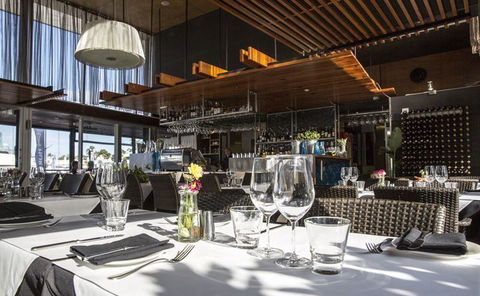 Black Angus Bar & Grill - Broome Tourism 7