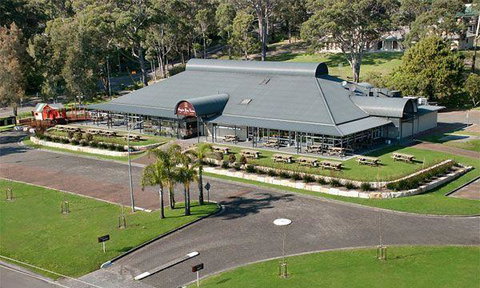 Empire Bay Tavern - Broome Tourism 5