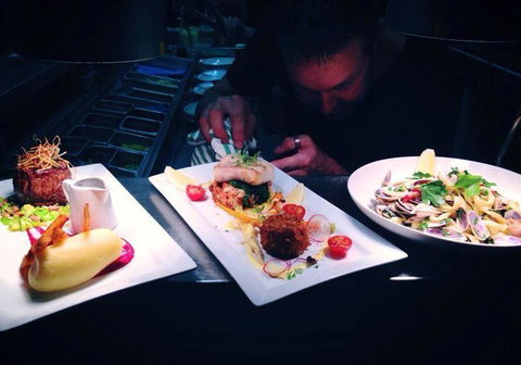 Lime Tree Bar & Restaurant - Broome Tourism 18