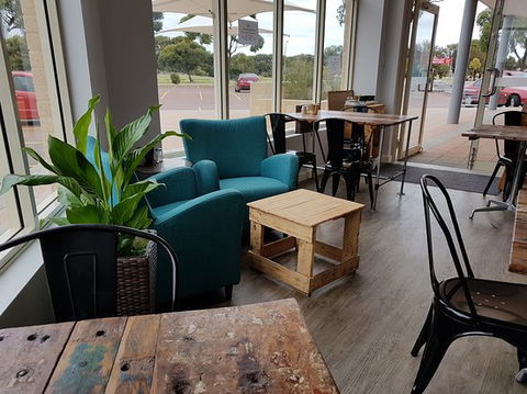 Charthouse Cafe - Broome Tourism 0