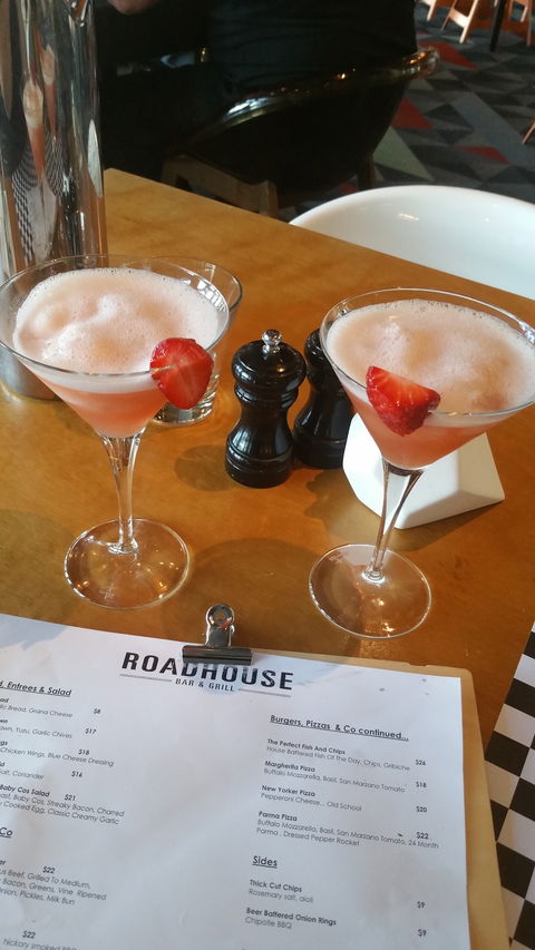 Atura Roadhouse Bar And Grill - Broome Tourism 3