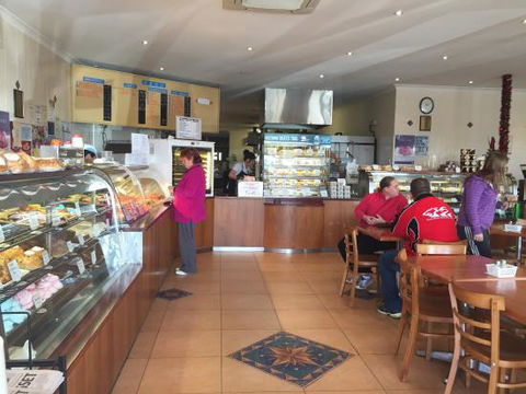 Port Pirie French Hot Bread - Broome Tourism 0