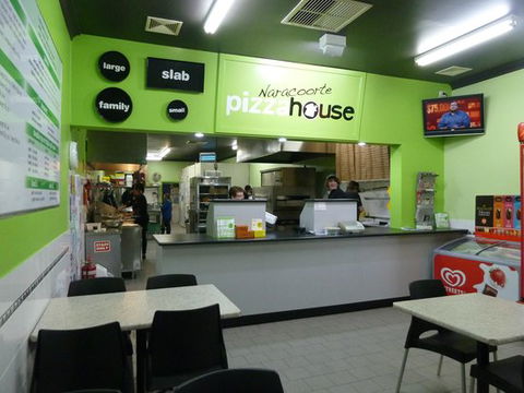 Naracoorte Pizza House - Broome Tourism 0