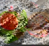 Burger Urge Crestwood - Broome Tourism