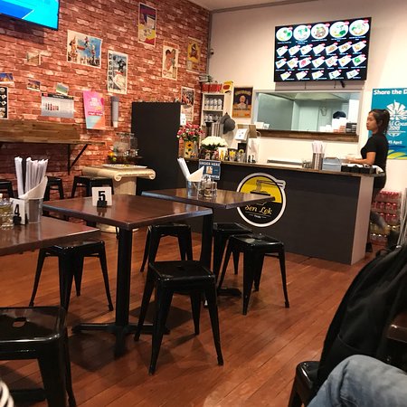 Sen Lek Thai Cafe - Broome Tourism 0