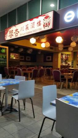 Phoenix Fashion Restaurant - Broome Tourism 0