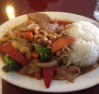 Dee's Vintage Thai Restaurant - Broome Tourism