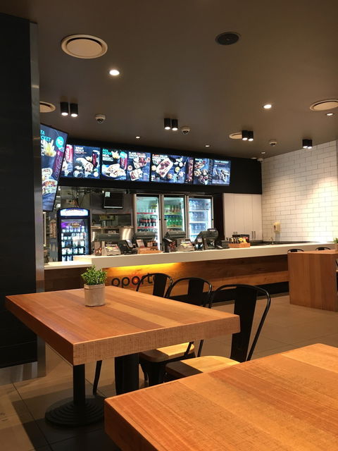 Oporto Fortitude Valley - Broome Tourism 6