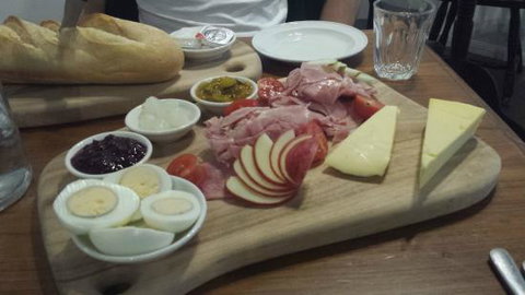 Jersey Girls Cafe - Broome Tourism 0