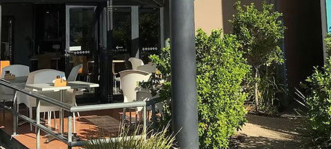 The Coffee House Apartments & Bistro - Broome Tourism 1