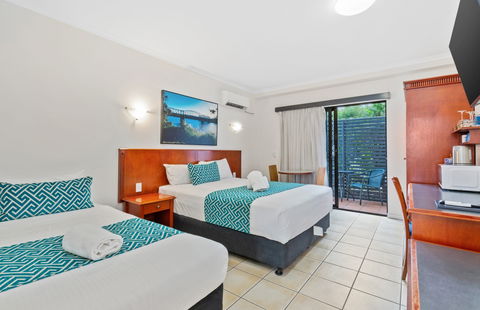The Coffee House Apartments & Bistro - Broome Tourism 4