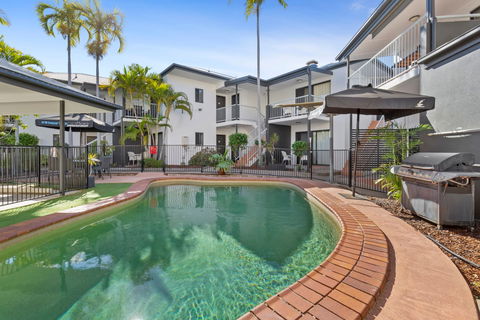 The Coffee House Apartments & Bistro - Broome Tourism 13