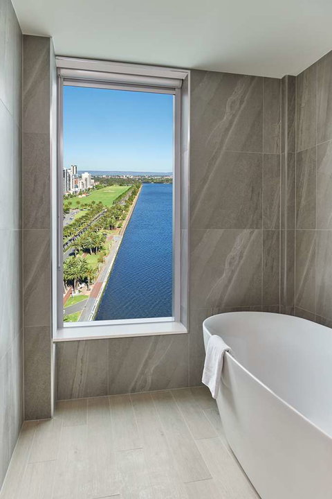 DoubleTree by Hilton Perth Waterfront - Broome Tourism 8