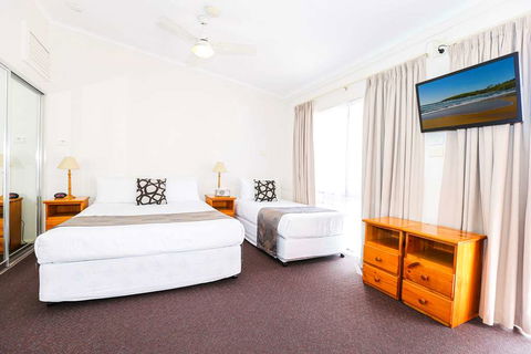 Comfort Inn Premier Coffs Harbour - Broome Tourism 4