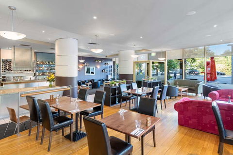 Nesuto Canberra Apartment Hotel - Broome Tourism 8